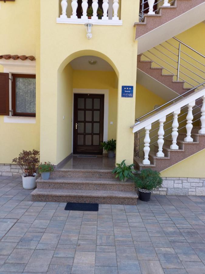 Apartment Smajlovic Kukci Exterior photo