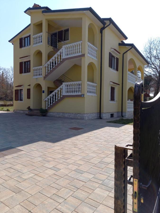 Apartment Smajlovic Kukci Exterior photo